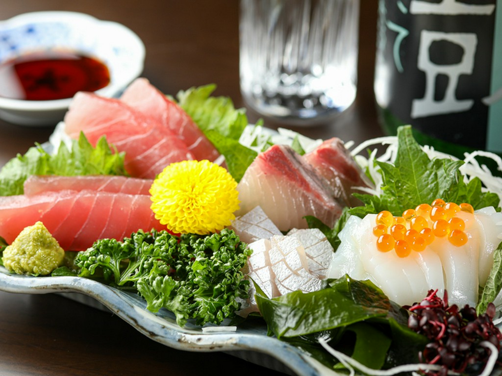 時期ごとに変わる季節の魚。旬を大切にした食材を仕入れ