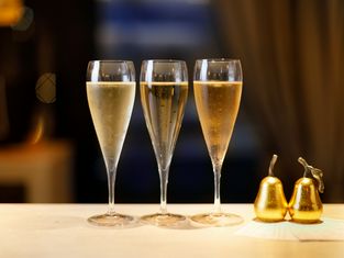 champagne J.