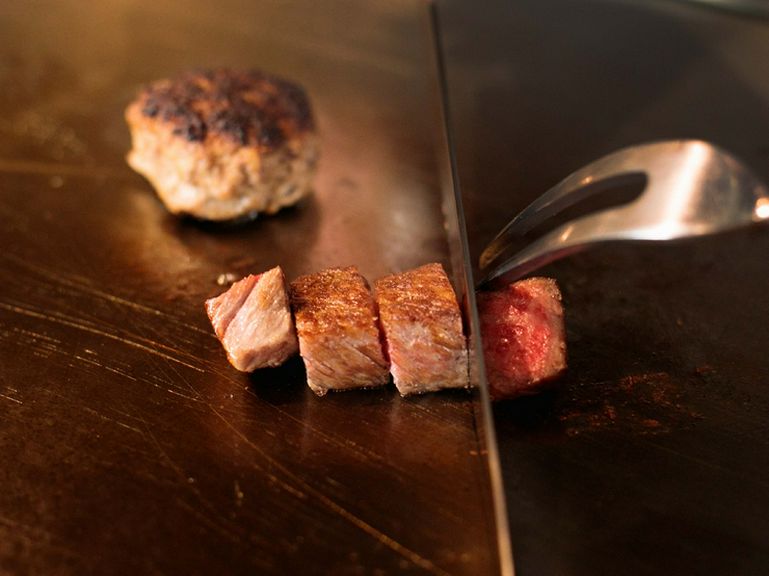 淡路島産但馬牛の中で品質規格を満たした厳選肉「淡路ビーフ」