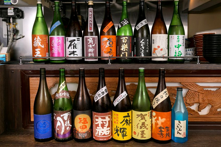 料理にマッチした銘柄を厳選。日本全国から集めたこだわり日本酒