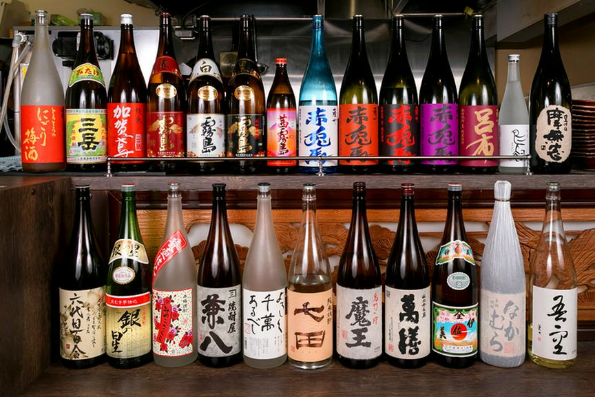 こだわり抜いた厳選朝引き鳥の焼き鳥。焼酎と併せて楽しめる