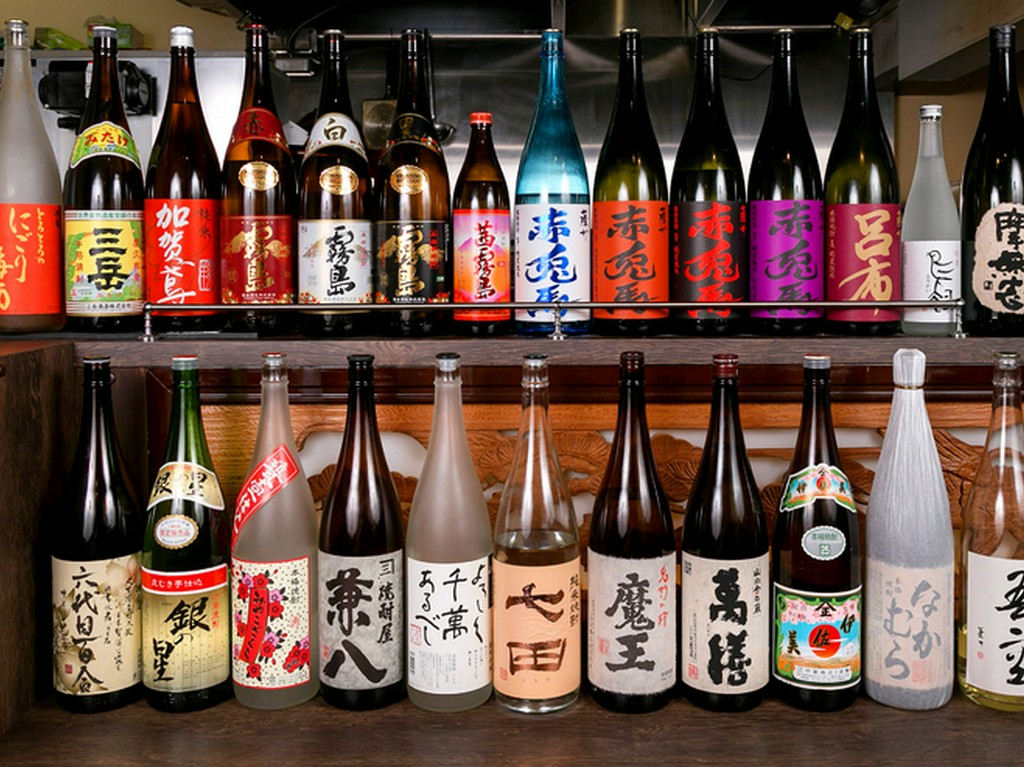 こだわり抜いた厳選朝引き鳥の焼き鳥。焼酎と併せて楽しめる