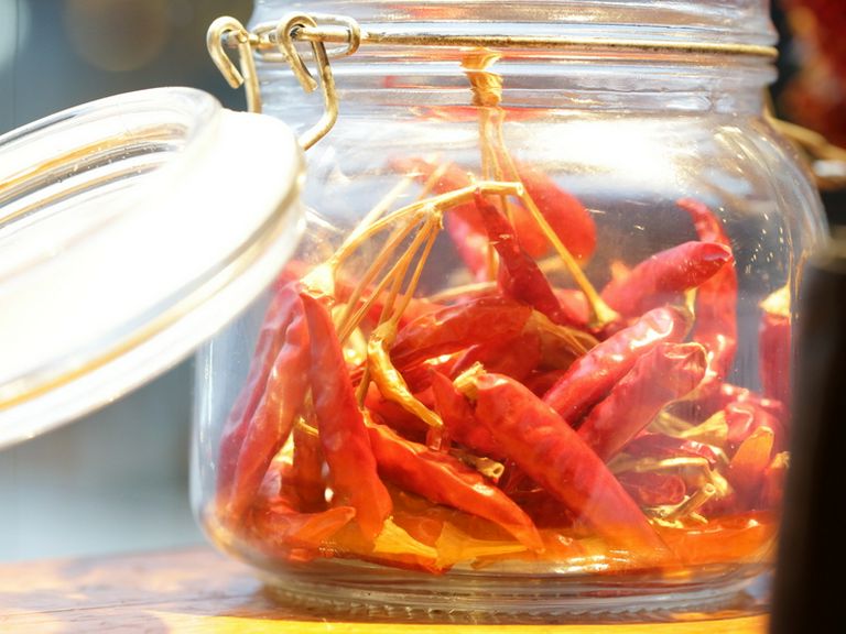 味と鮮度にこだわった国産の肉や野菜を召し上がれ