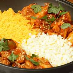 肉の辛みとチーズのコクが溶け合う幸せの味『チーズタッカルビ』