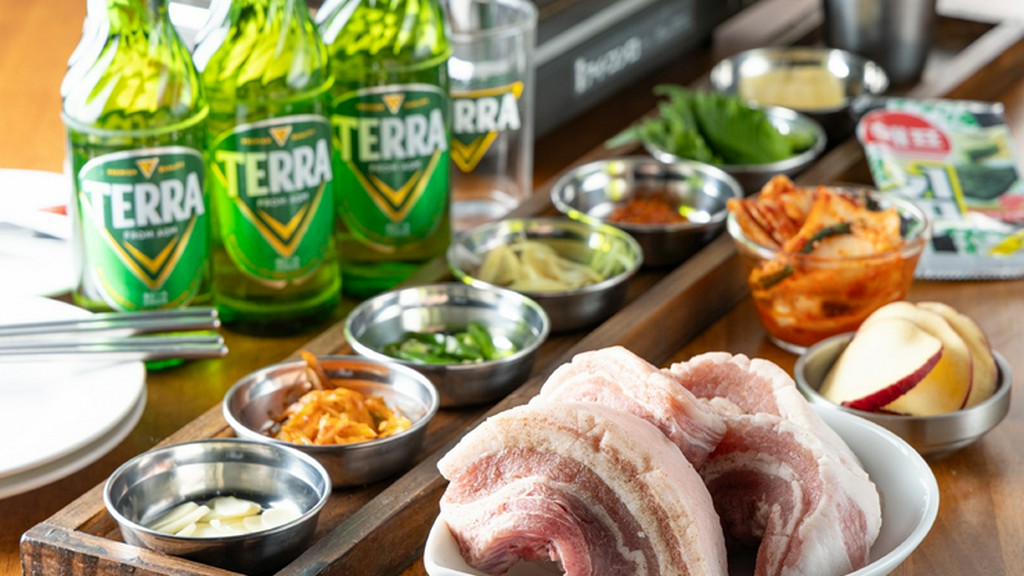 肉質や脂の風味は鮮度が命。肉はすべて国産を使用