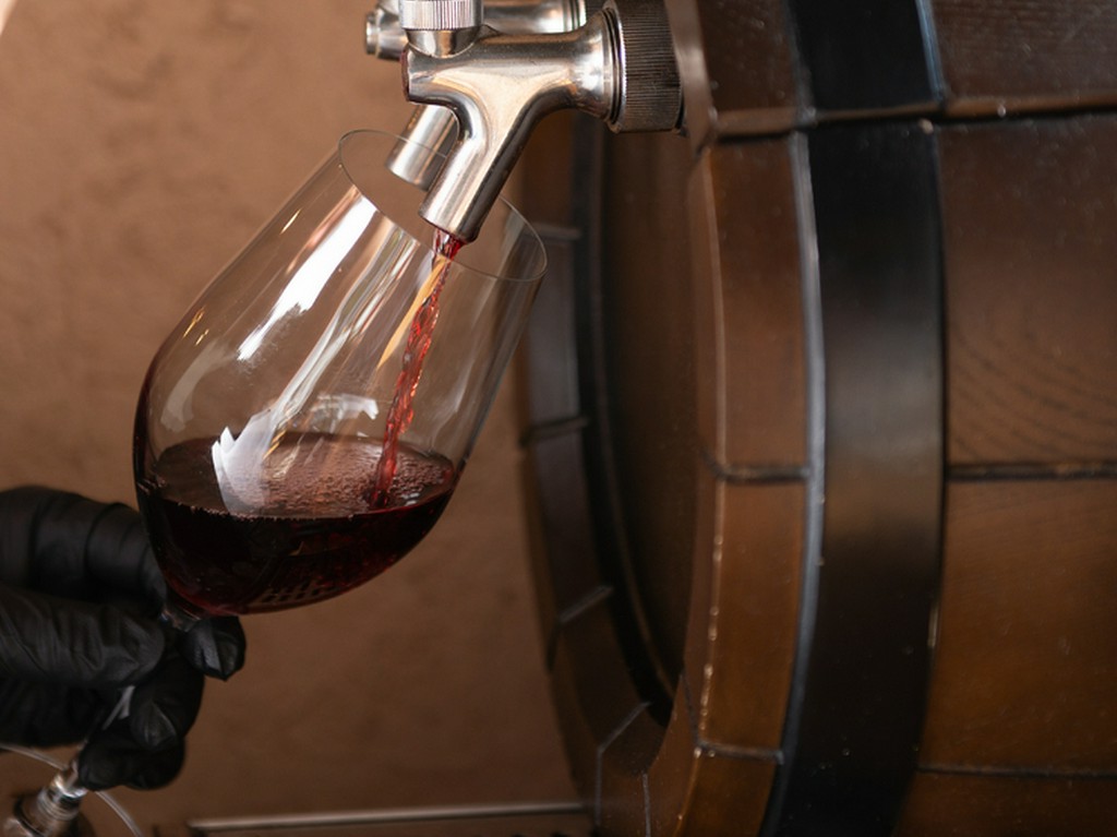 久留米初の生ワインと地鶏のマリアージュに舌鼓