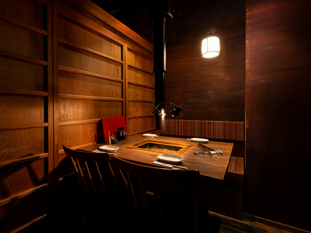 古民家風の個室席は女子会や大切な人との会食にも