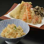 素材の味わいを一品ずつ感じて頂き 最後は定番のかき揚げで。

＜お品書き＞
・活車海老（2尾）
・魚介（４品）
・野菜（5品）
・かき揚げ（天丼or天茶or天ばら） 
・赤出し
・ご飯
・香の物
・アイスクリーム