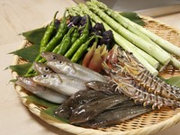 お客様好みの天ぷらを単品で自由にお召し上がりいただきます。