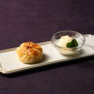 アップルパイバニラアイス添え Apple Pie with VanillaIce Cream