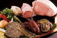 前菜
フォアグラソテー
おすすめサラダ
伊勢海老
活あわび
A5等級黒毛和牛ステーキ　
サーロイン100g 又は フィレ80ｇ
野菜焼
ガーリックライス 又は 梅じゃこ御飯
香物　味噌椀　
鉄板焼デザート
コーヒー又は紅茶