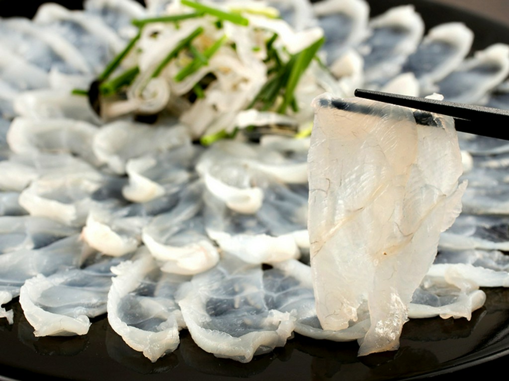 この上ない味と品質！　最高級天然とらふぐを下関から直送仕入れ