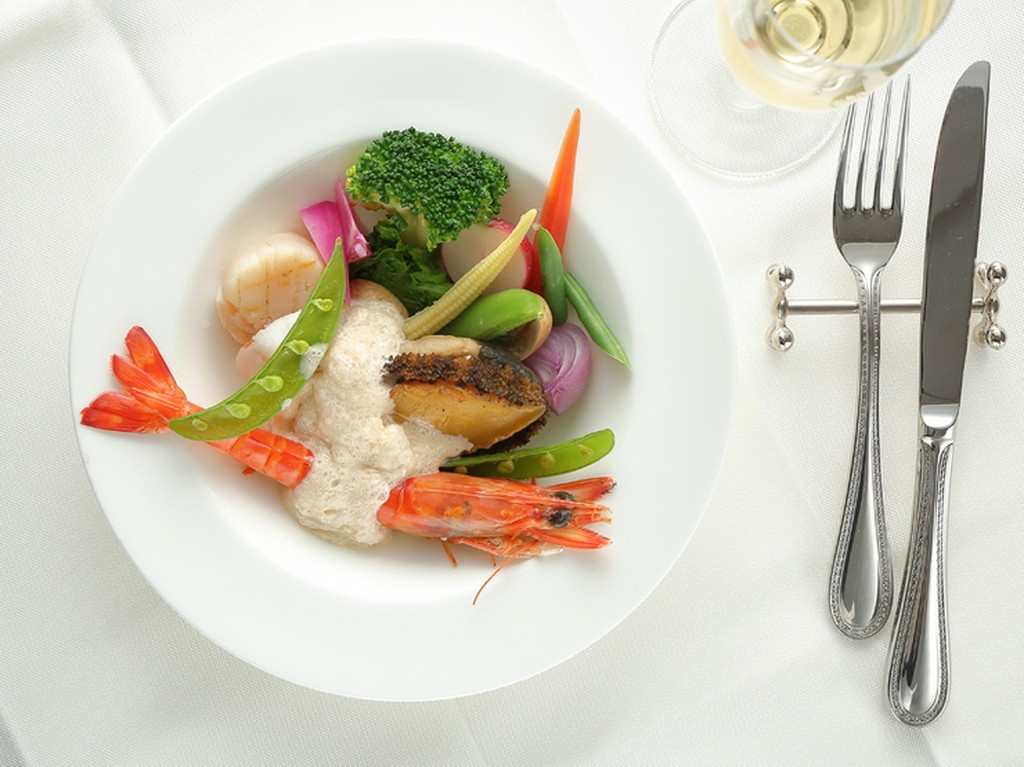 京都・園部から届く朝採り野菜で、四季折々の旨みを堪能