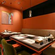 大小さまざまな宴会シーンに対応。いつもの仲間との女子会から、ビジネスパートナーとの食事会。忘年会・新年会といった季節の節目のイベントごとまで頼れる存在です。