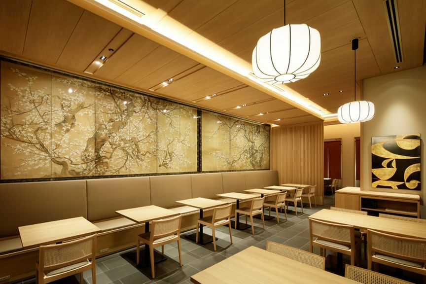 和の風情でおちつける店内