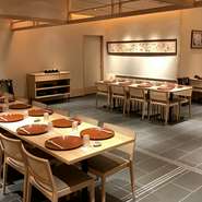 和の趣ある個室は最多42人まで対応、接待から宴会まで便利