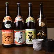 九州は焼酎の宝庫です。人気銘柄は『二階堂』『島美人』『三岳』『黒霧島』など。ほかにも「ハイボール」などを各種用意。駅が近いので時間を気にせずゆったり飲むことができます。