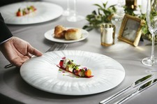 素材の良さを楽しめる旬の食材を使用した創作フレンチコースです