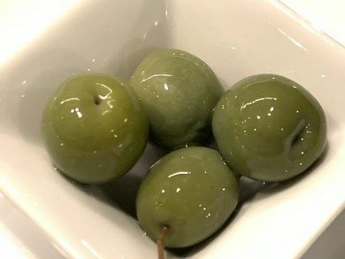青森産地鶏シャモロックと季節野菜の炭火グリル