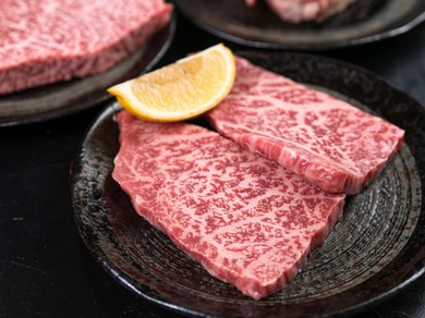 沖縄県の雰囲気が良くて居心地のいいお店でデート 焼肉 ステーキ デートにおすすめのお店 ヒトサラ