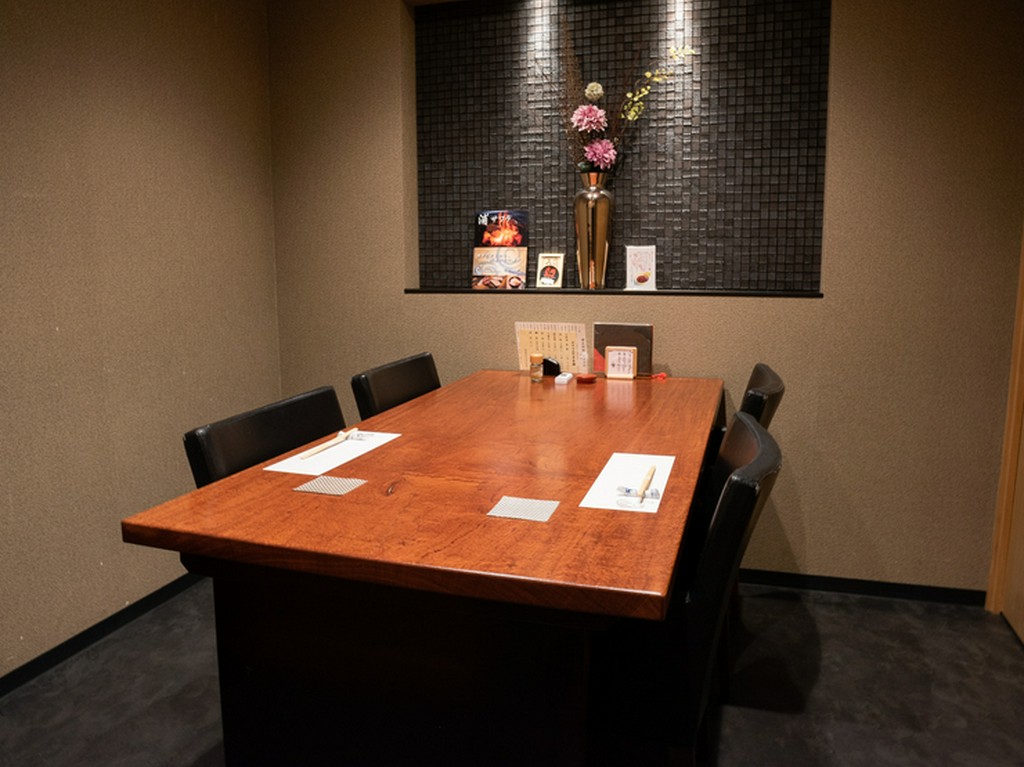 【別邸】と隣接する「離れ」に、2室の個室を完備