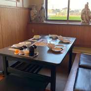 家族で食事をする機会に、幅広い年代に好まれる中華料理がおすすめです。【民生】ではグループで利用しやすい4、5人用の『ファミリーコース』や6、7人用『民生コース』（いずれも要予約）を提供しています。