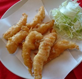 衣はカリっと、イカは柔らか『民生名物イカ天（カラアゲ）』