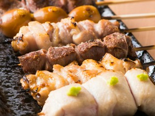 職人が備長炭で焼き上げる『焼鳥』