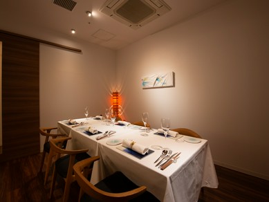 天神 渡辺通りでおしゃれな雰囲気のお店 ヒトサラ