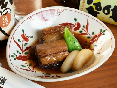 『村尾』や『森伊蔵』など、プレミアムな焼酎を味わえる