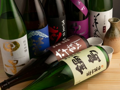 稀少な品を含め、店主が選りすぐった銘柄を品揃え