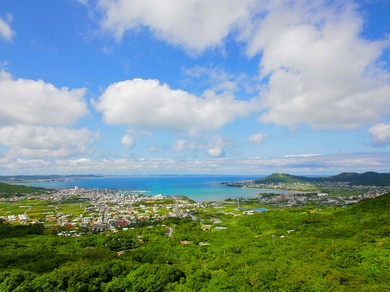 美しい景色を眺めながら、大切な人との食事を楽しむ一軒