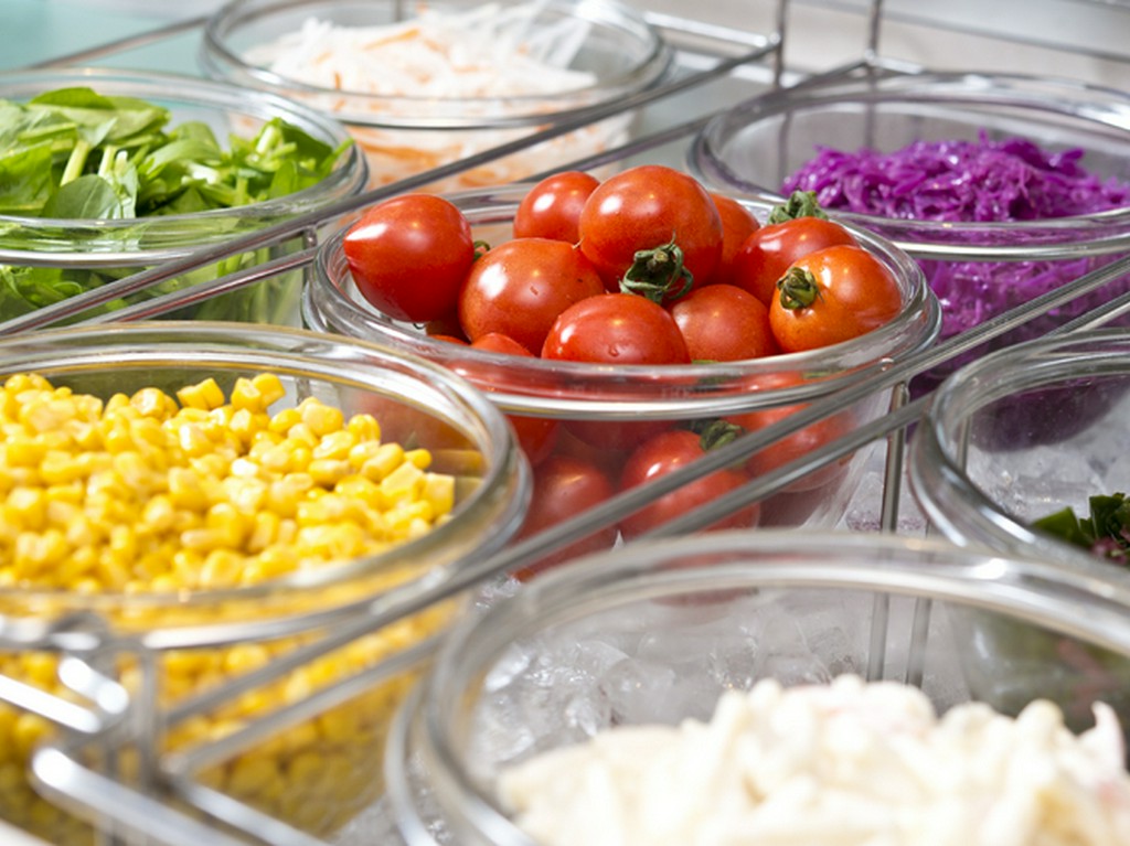 「チーズ」や「有機野菜」など、地元の食材を積極的に仕入れ