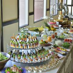 生産者によるこだわりの食材を料理にこめて