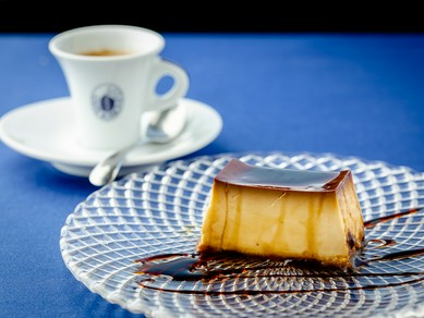 どこか懐かしく、それでいてリッチな味わいの『自家製プリンとエスプレッソ』