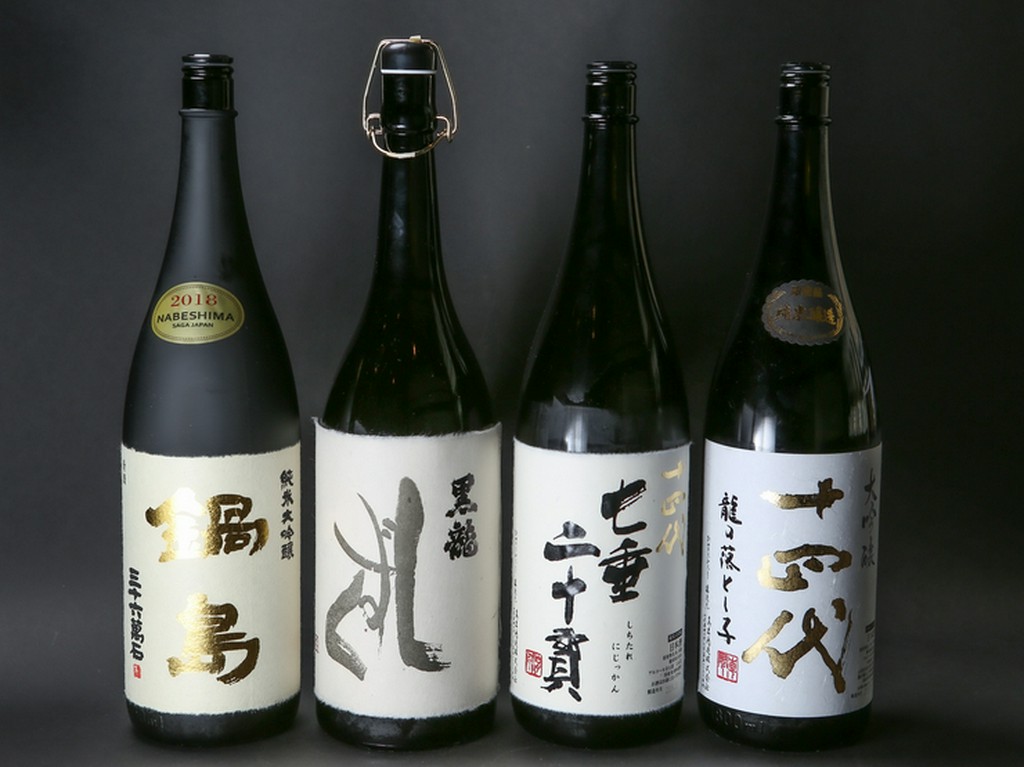 日本酒は500種類以上のラインナップ。お気に入りが必ず見つかる