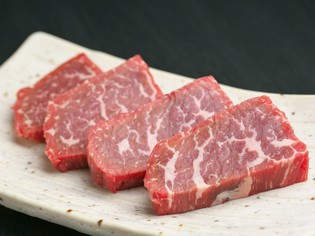 肉質の良さと希少さを実感できる『カイノミ』
