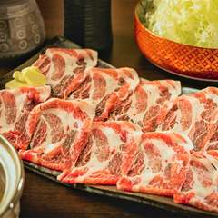 たっぷりのネギと豚肉を、和風の蕎麦だしでしゃぶしゃぶに。〆の蕎麦まで大満足の『しゃぶしゃぶ』