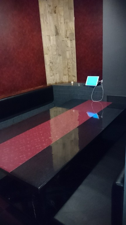 全席個室のプライベート空間で、ゆったり食事を堪能できる