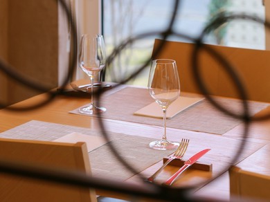 特別な日はコースで、また、カジュアルなお食事にアラカルトで