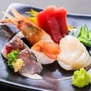 旬の魚のおいしさをダイレクトに頂く刺し盛。抜群の鮮度を実感できます。