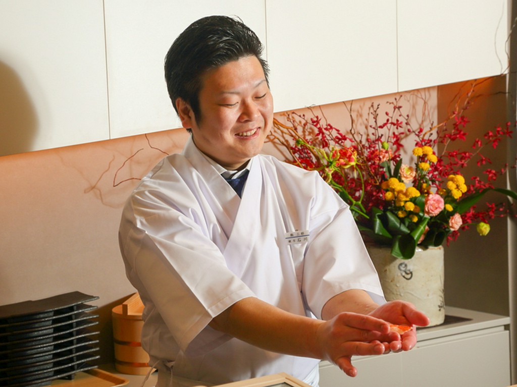 笑顔と元気と真心で、今宵のゲストに応える