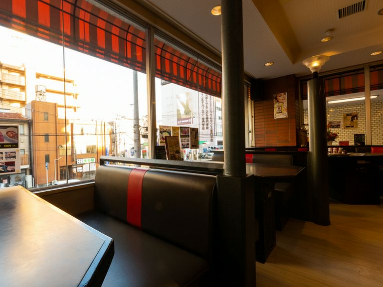 楽しい時間を過ごしてもらえる居心地の良い店内