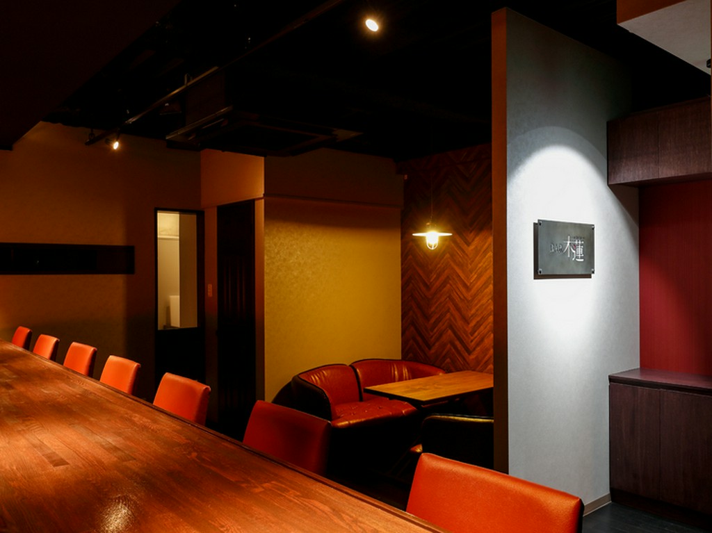 プライベート感のある隠れ家のようなBARでの時間