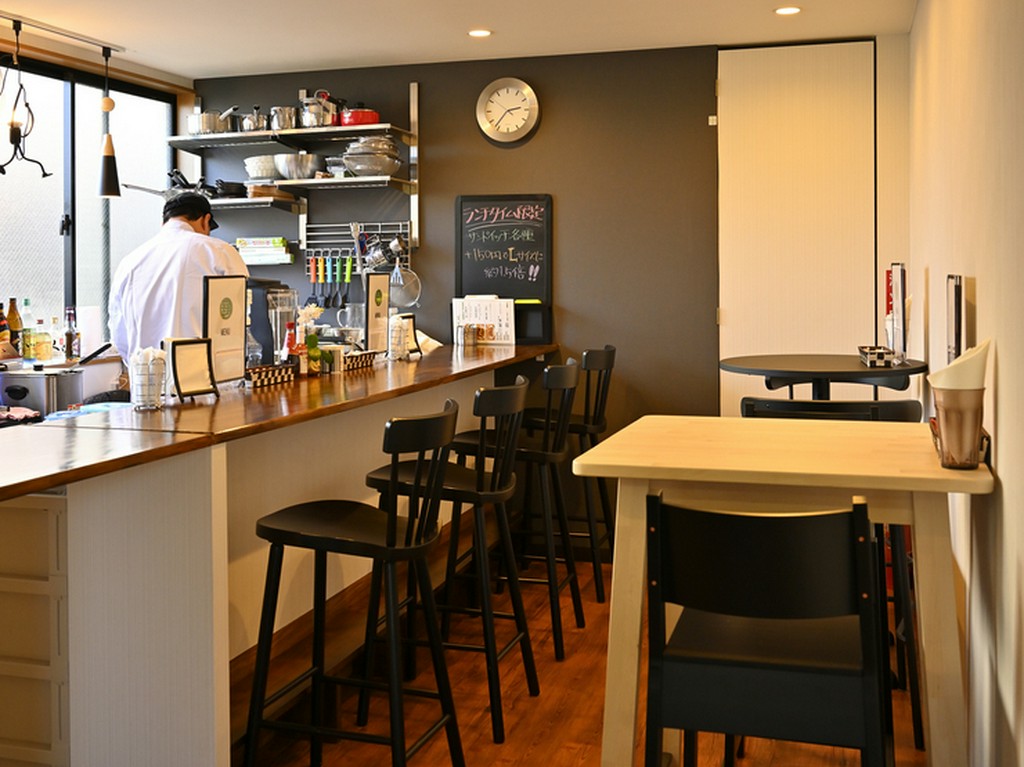 一人で、友達同士で、肩肘張らずに過ごせる雰囲気＆価格が嬉しい