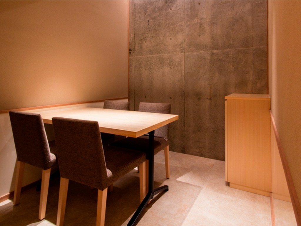 特別な日の食事には、周りを気にせず過ごせる個室がオススメ