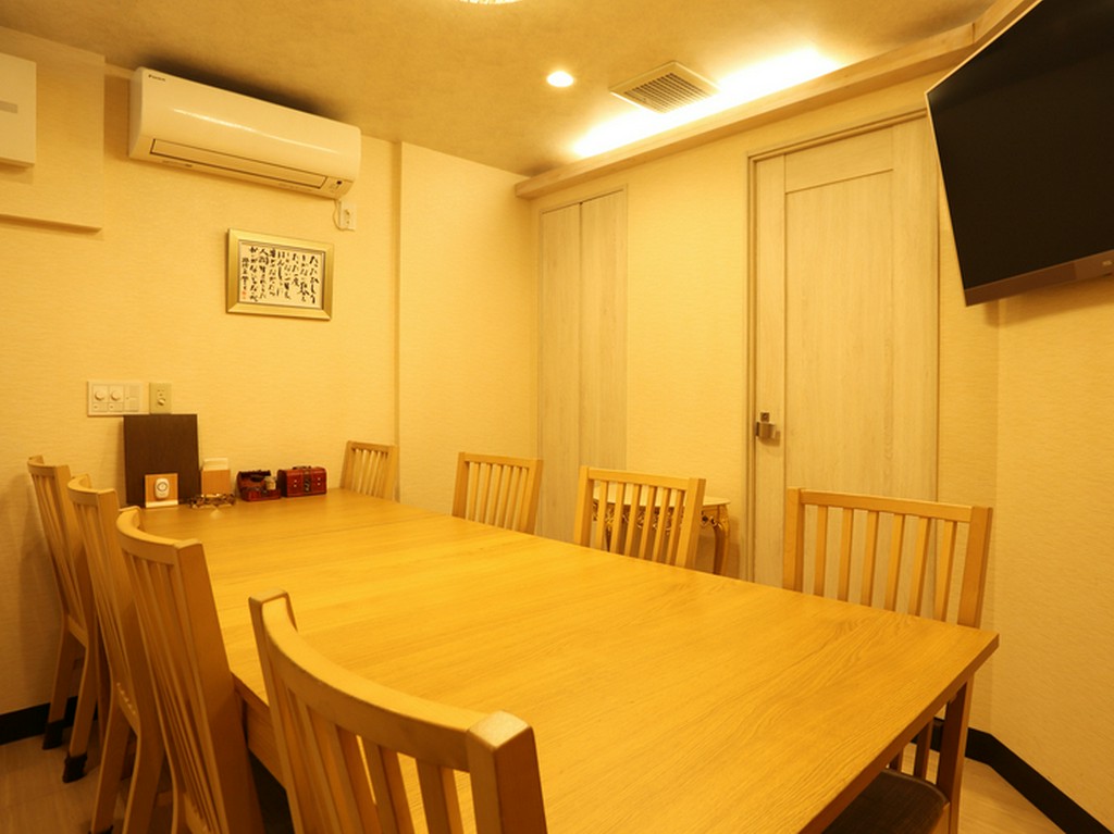 親しい仲間や家族でゆったりとくつろげる、和める空間