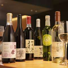 計16種類。食材との相性を見極めて選び抜かれた日本ワイン