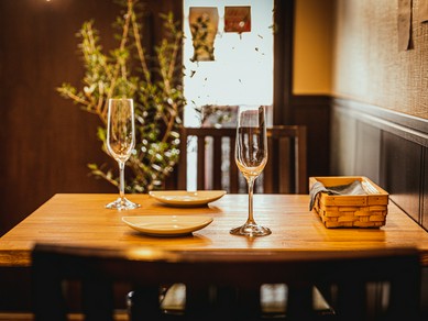 特別な記念日にこだわりの料理とワインを