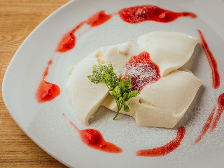 デザートに味わいたいクリーミーな『パンナコッタ』